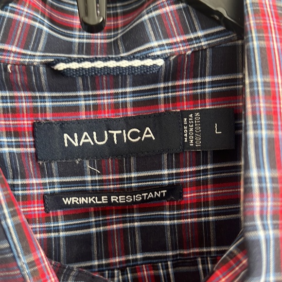 button down - Picture 3 of 4